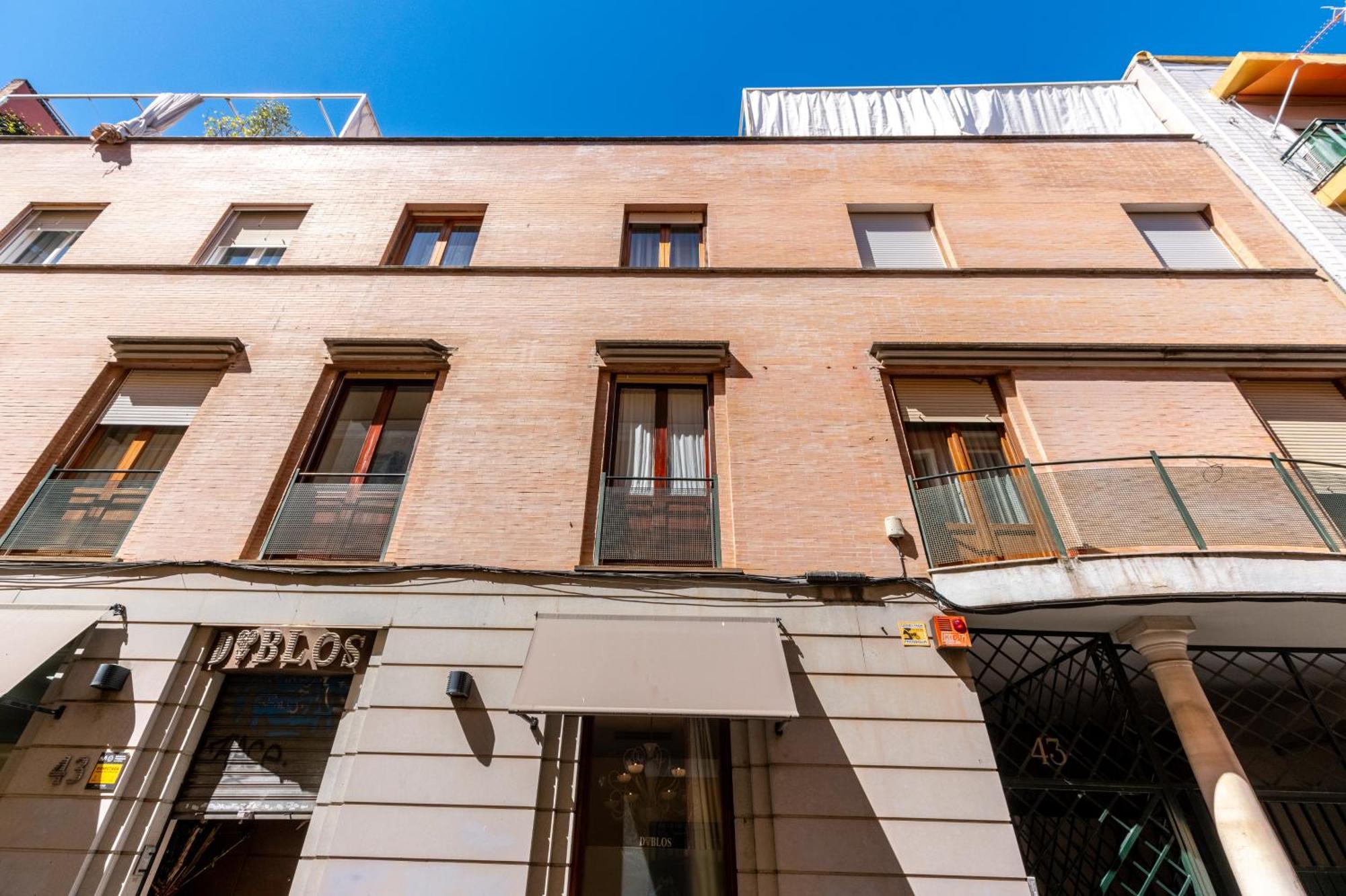 San Vicente-Museo Apartamento Севиля Екстериор снимка